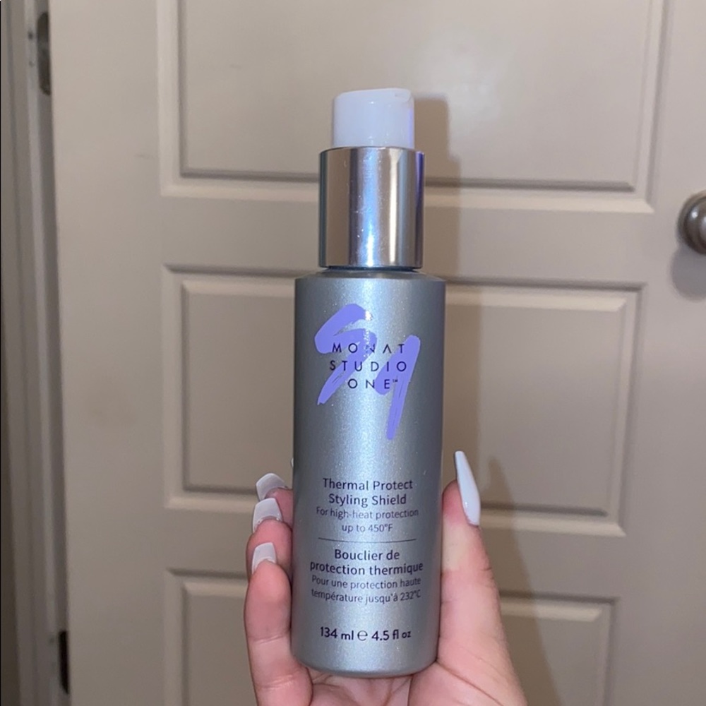 Monat thermal protect styling shield